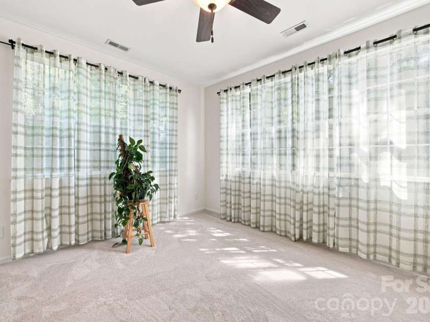 9716 Southampton Commons Drive, Charlotte, NC 28277.  MLS# CAR4415657, YatesRealty ID 45011. 