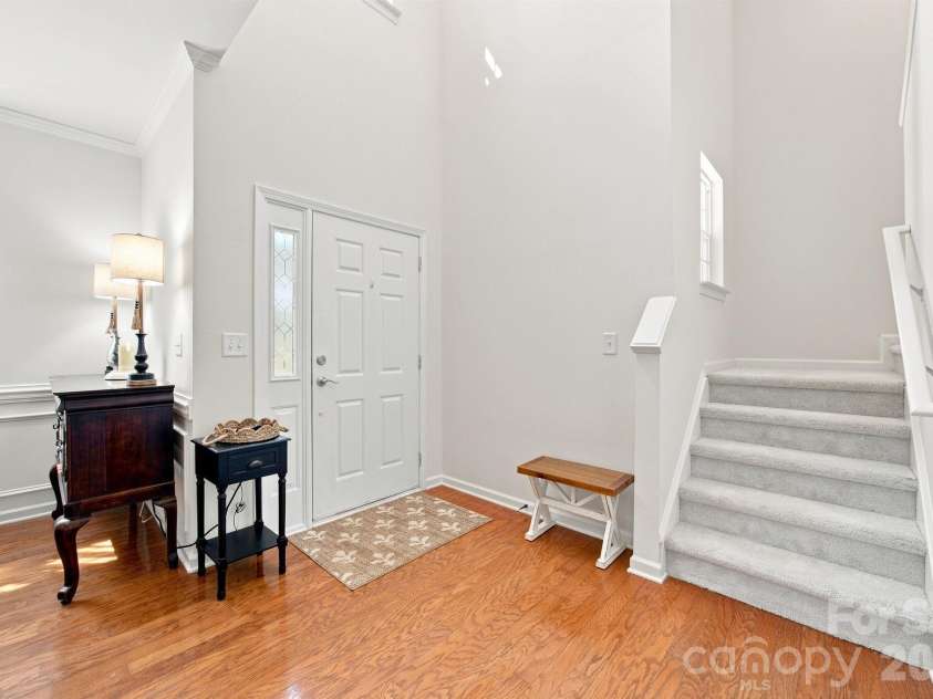 9716 Southampton Commons Drive, Charlotte, NC 28277.  MLS# CAR4415657, YatesRealty ID 45011. 