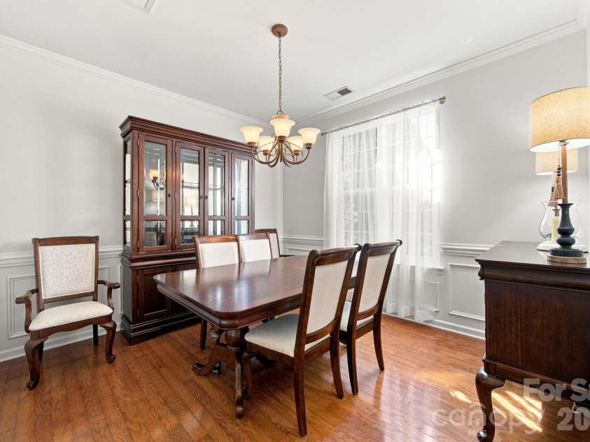 9716 Southampton Commons Drive, Charlotte, NC 28277.  MLS# CAR4415657, YatesRealty ID 45011. 