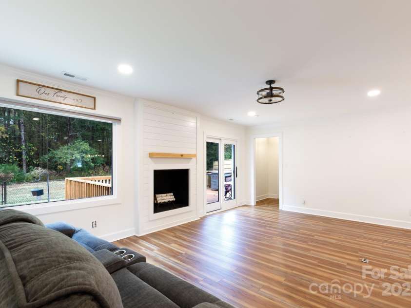 2184 Chanticleer Circle, Rock Hill, SC 29732.  MLS# CAR4317007, YatesRealty ID 45013. 