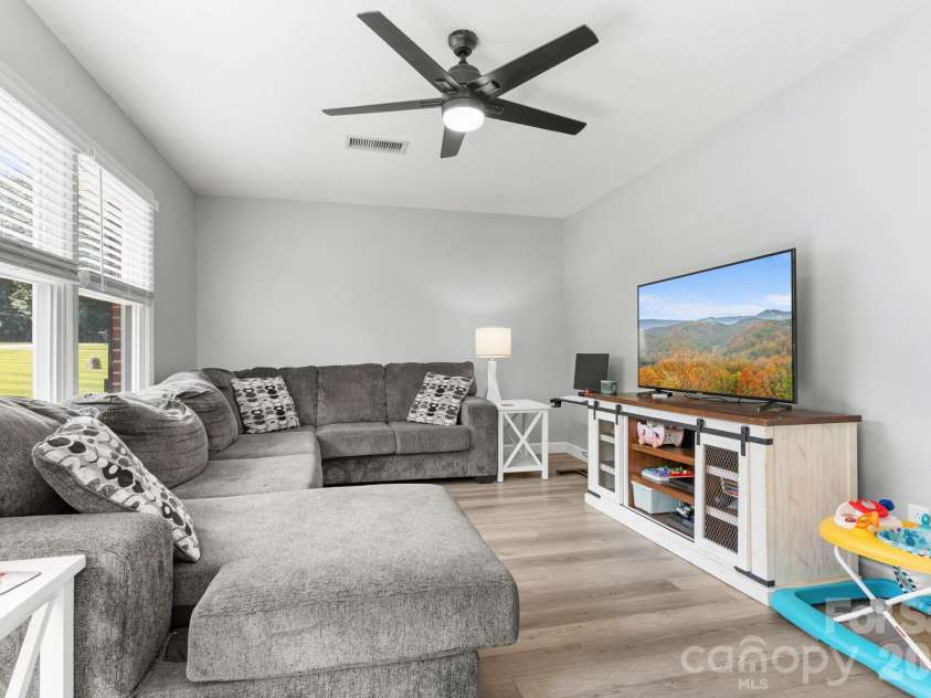 132 Blue Ridge Road, State Road, NC 28676.  MLS# CAR4415666, YatesRealty ID 45015. 