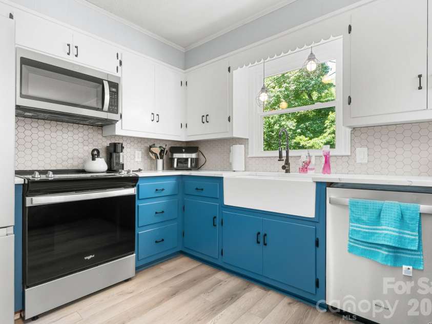132 Blue Ridge Road, State Road, NC 28676.  MLS# CAR4415666, YatesRealty ID 45015. 