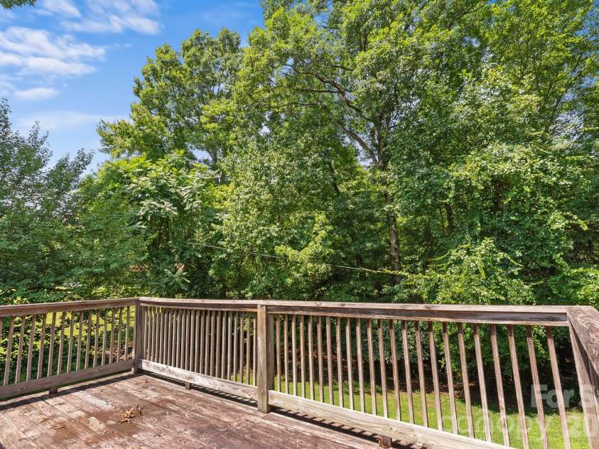 132 Blue Ridge Road, State Road, NC 28676.  MLS# CAR4415666, YatesRealty ID 45015. 
