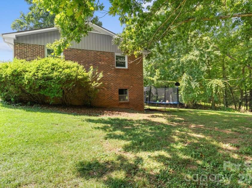 132 Blue Ridge Road, State Road, NC 28676.  MLS# CAR4415666, YatesRealty ID 45015. 
