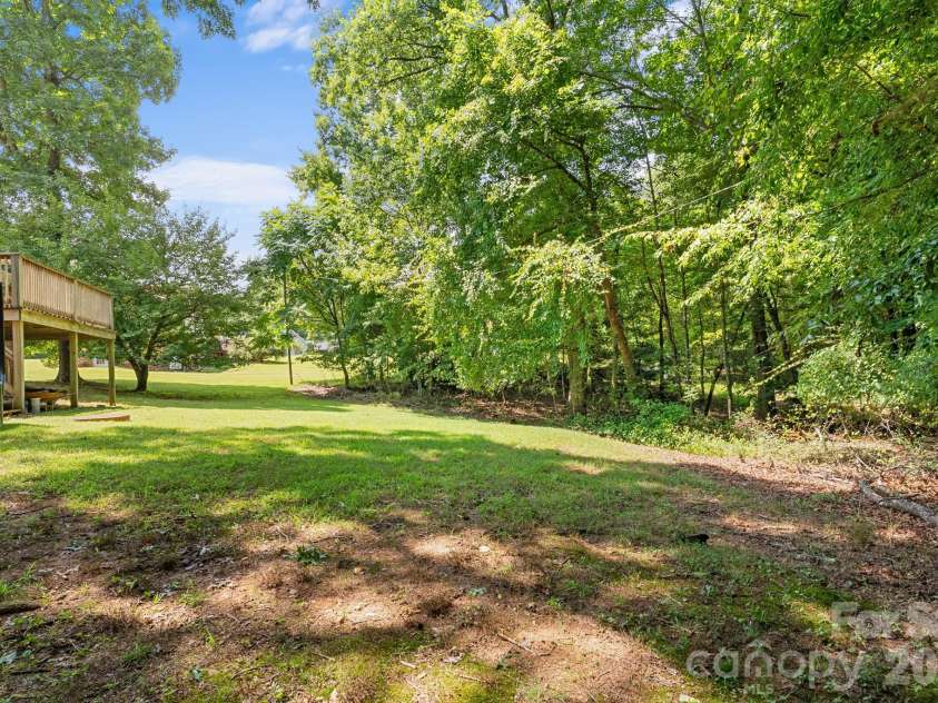 132 Blue Ridge Road, State Road, NC 28676.  MLS# CAR4415666, YatesRealty ID 45015. 
