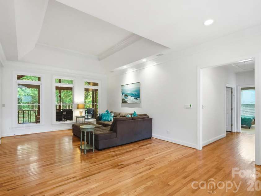 13101 Darby Chase Drive, Charlotte, NC 28277.  MLS# CAR4396206, YatesRealty ID 45016. 