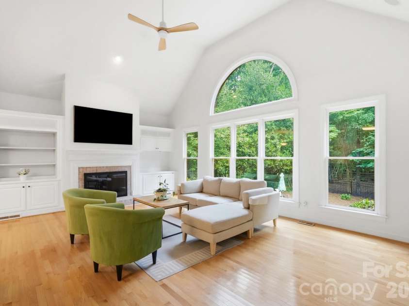 13101 Darby Chase Drive, Charlotte, NC 28277.  MLS# CAR4396206, YatesRealty ID 45016. 