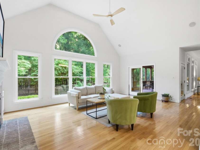 13101 Darby Chase Drive, Charlotte, NC 28277.  MLS# CAR4396206, YatesRealty ID 45016. 