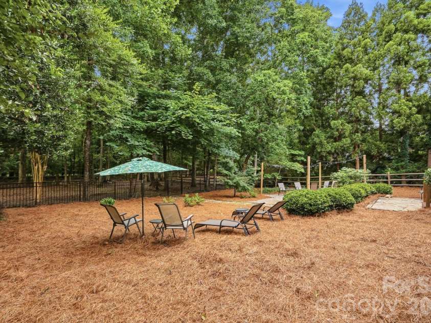 13101 Darby Chase Drive, Charlotte, NC 28277.  MLS# CAR4396206, YatesRealty ID 45016. 