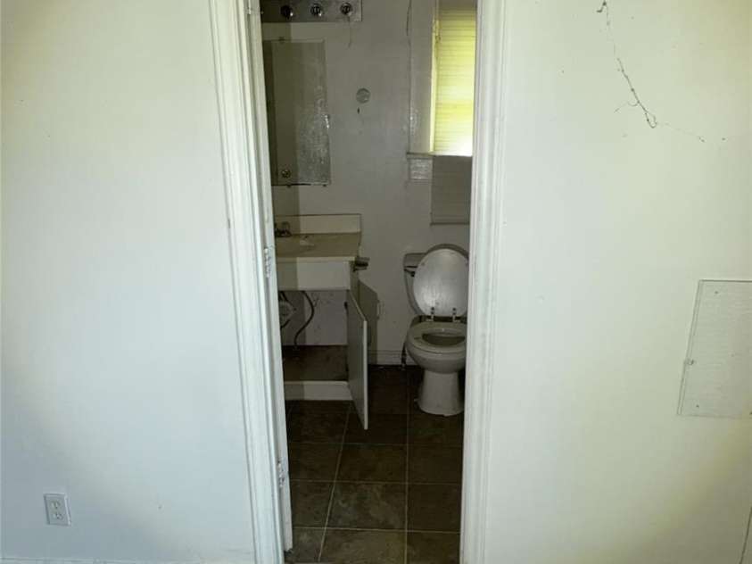 109 Dean Street, Gastonia, NC 28052.  MLS# CAR4415660, YatesRealty ID 45017. 