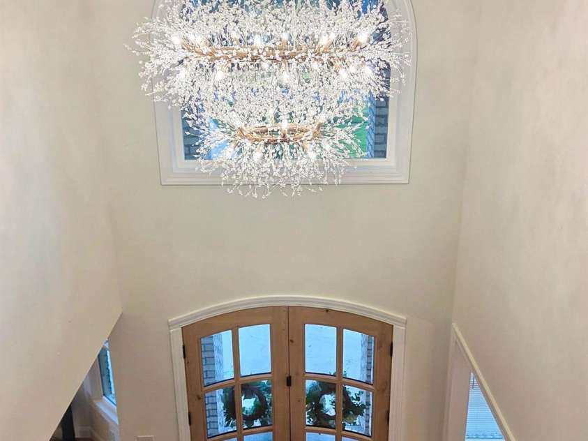 124 Providence Place, Chocowinity, NC 27817.  MLS# CAR4415044, YatesRealty ID 45018. 2 Story Foyer with arched 8' solid wood double doors