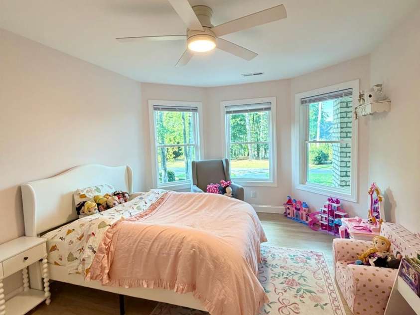 124 Providence Place, Chocowinity, NC 27817.  MLS# CAR4415044, YatesRealty ID 45018. 