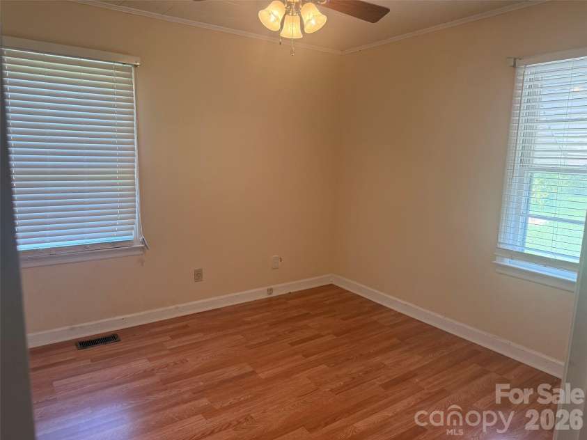 405 Woodland Drive, Kershaw, SC 29067.  MLS# CAR4412557, YatesRealty ID 45019. 