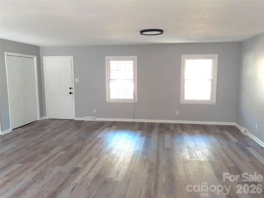1638 Colonial Drive, Salisbury, NC 28144.  MLS# CAR4350476, YatesRealty ID 4502. 
