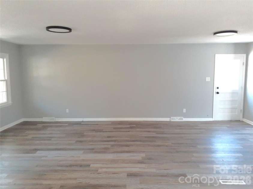 1638 Colonial Drive, Salisbury, NC 28144.  MLS# CAR4350476, YatesRealty ID 4502. 