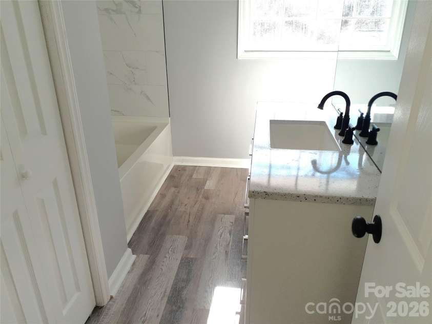 1638 Colonial Drive, Salisbury, NC 28144.  MLS# CAR4350476, YatesRealty ID 4502. 