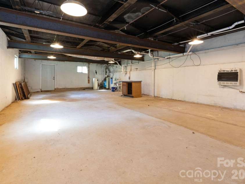 38 Mountainberry Lane, Fairview, NC 28730.  MLS# CAR4345416, YatesRealty ID 4502. 