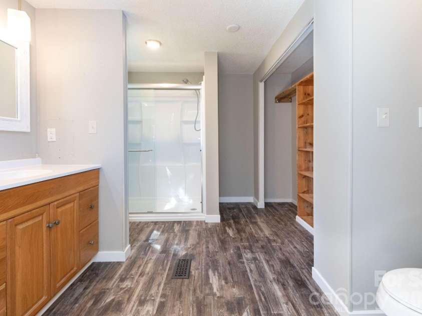 38 Mountainberry Lane, Fairview, NC 28730.  MLS# CAR4345416, YatesRealty ID 4502. 