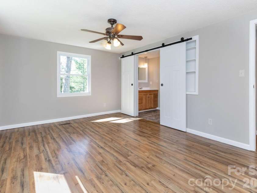 38 Mountainberry Lane, Fairview, NC 28730.  MLS# CAR4345416, YatesRealty ID 4502. 