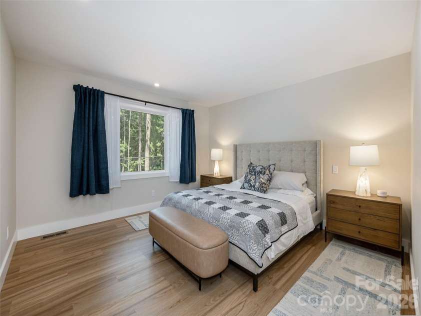 433 Crowfields Drive, Asheville, NC 28803.  MLS# CAR4414643, YatesRealty ID 45020. Primary Bedroom