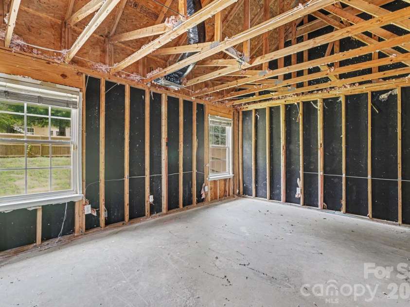 10411 Pickerel Lane, Charlotte, NC 28213.  MLS# CAR4399845, YatesRealty ID 45021. 
