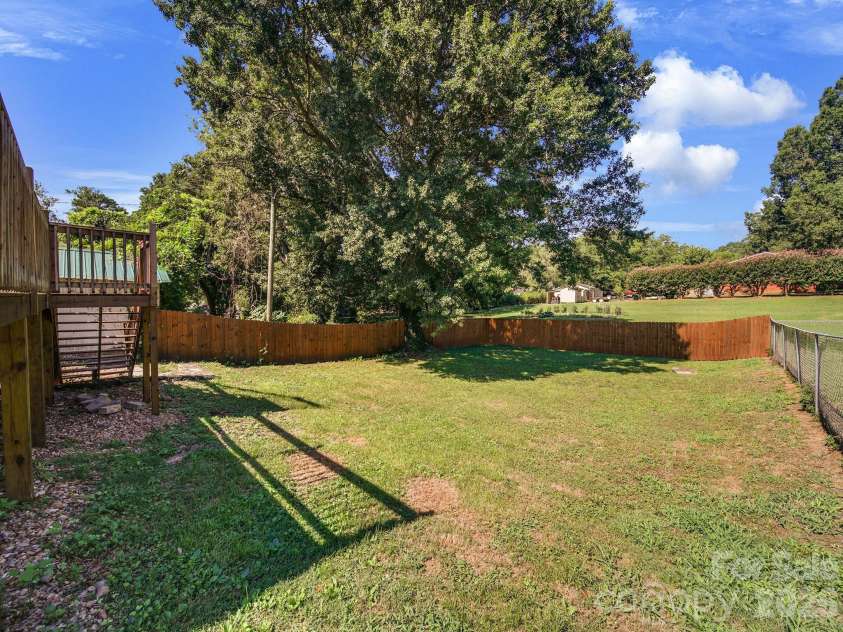 403 Church Street, Gastonia, NC 28054.  MLS# CAR4403736, YatesRealty ID 45022. 