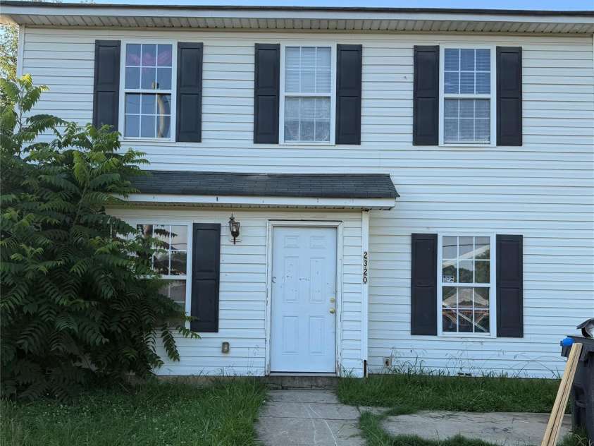 2320 West Boulevard, Charlotte, NC 28208.  MLS# CAR4389947, YatesRealty ID 45023. 2 story home