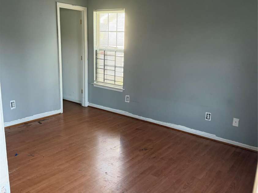 2320 West Boulevard, Charlotte, NC 28208.  MLS# CAR4389947, YatesRealty ID 45023. Primary bedroom on the main floor