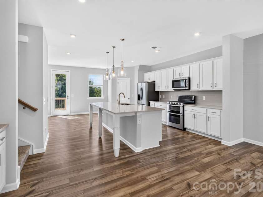6981 Waterstone Drive, Sherrills Ford, NC 28673.  MLS# CAR4415129, YatesRealty ID 45024. Beautiful and modern open floor plan