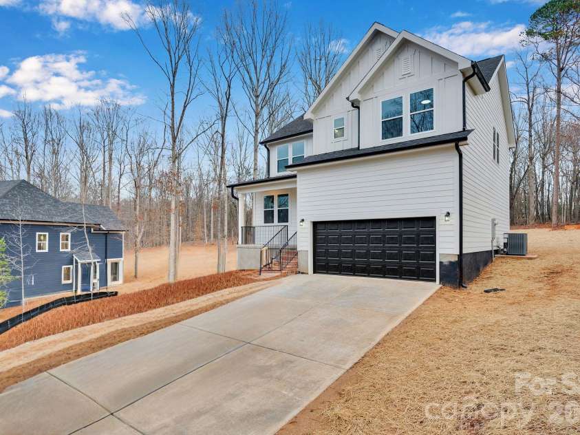 146 Forest Creek Drive, Statesville, NC 28625.  MLS# CAR4415679, YatesRealty ID 45025. 