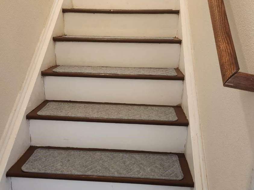 9644 Littleleaf Drive, Charlotte, NC 28215.  MLS# CAR4415285, YatesRealty ID 45026. Stairs