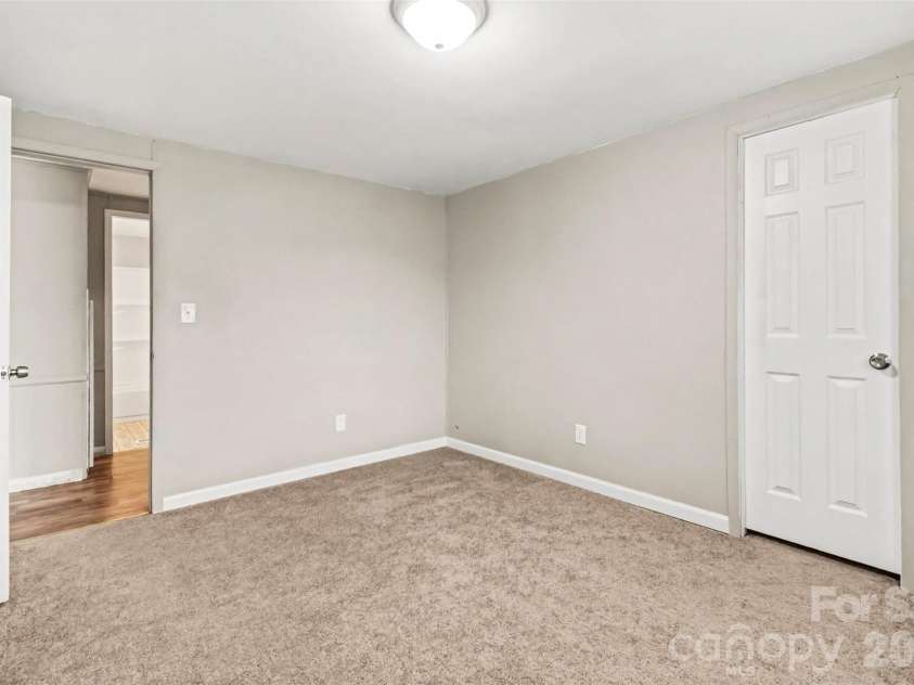 599 Scotts Creek Road, Statesville, NC 28625.  MLS# CAR4414968, YatesRealty ID 45027. 