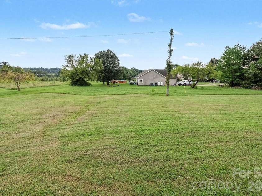 599 Scotts Creek Road, Statesville, NC 28625.  MLS# CAR4414968, YatesRealty ID 45027. 