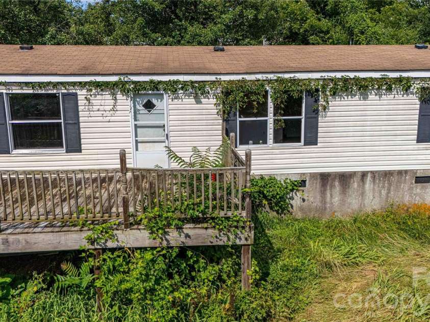 133 Brickyard Road, Asheville, NC 28806.  MLS# CAR4414988, YatesRealty ID 45028. 