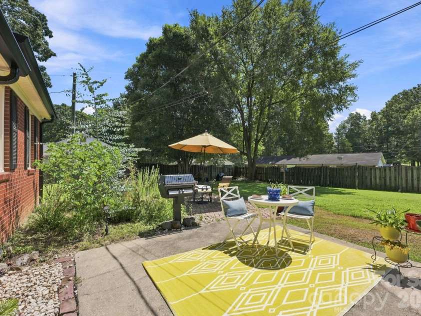 310 Brook Street, Kannapolis, NC 28083.  MLS# CAR4414995, YatesRealty ID 45029. 