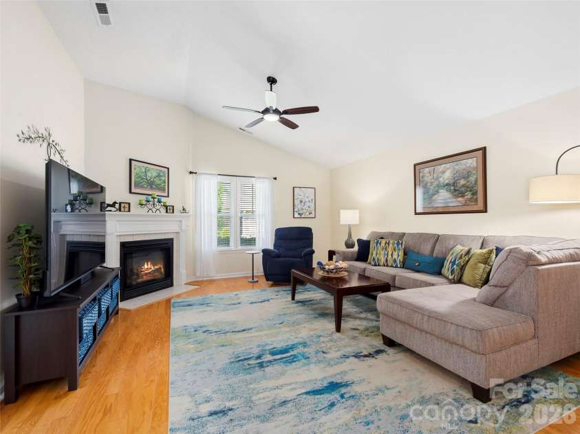 196 Snowy Egret Way, Hendersonville, NC 28792.  MLS# CAR4414886, YatesRealty ID 45031. 