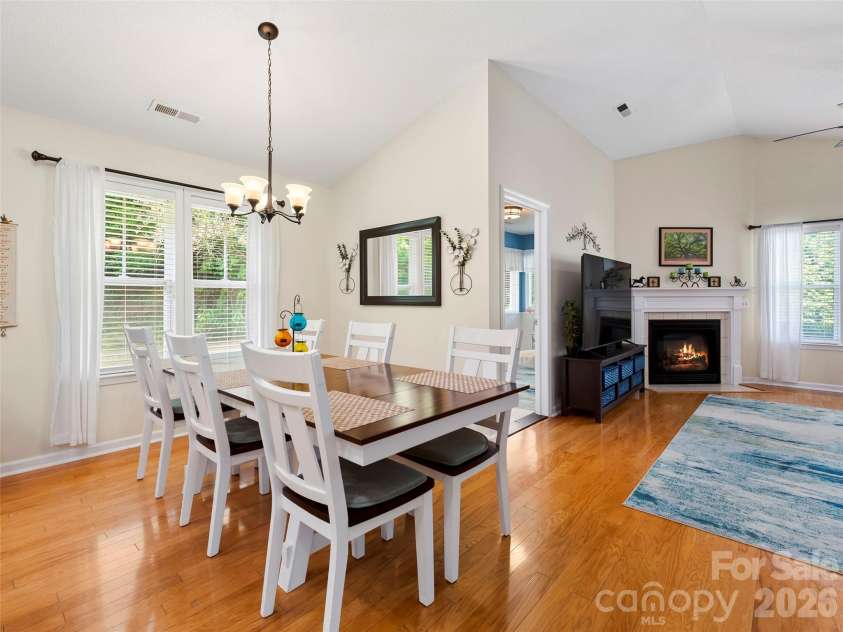 196 Snowy Egret Way, Hendersonville, NC 28792.  MLS# CAR4414886, YatesRealty ID 45031. 