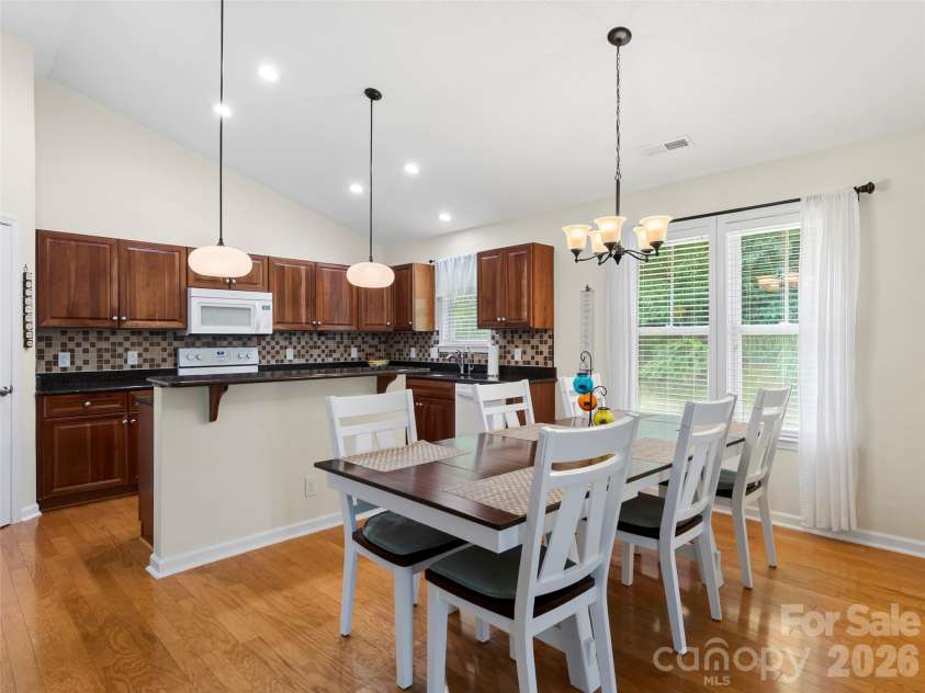 196 Snowy Egret Way, Hendersonville, NC 28792.  MLS# CAR4414886, YatesRealty ID 45031. 