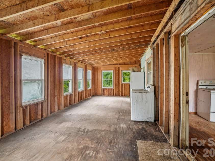 214 Sunset Street, Lenoir, NC 28645.  MLS# CAR4414375, YatesRealty ID 45034. 