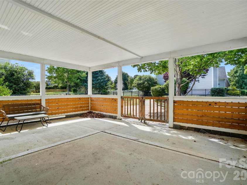 3007 Gambrill Falls Drive, Indian Trail, NC 28079.  MLS# CAR4414237, YatesRealty ID 45036. 