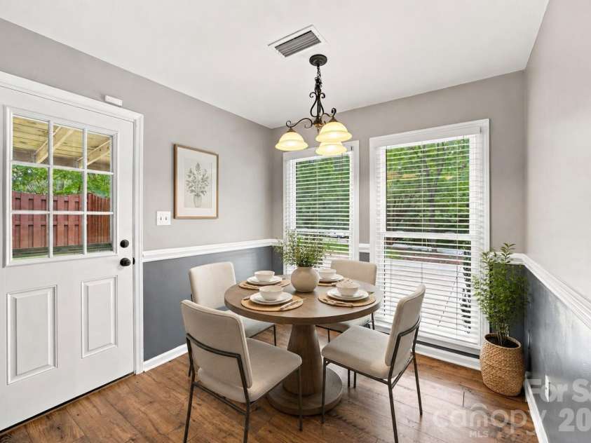 7134 Forest Hills Drive, Denver, NC 28037.  MLS# CAR4413877, YatesRealty ID 45040. Breakfast area in Kitchen