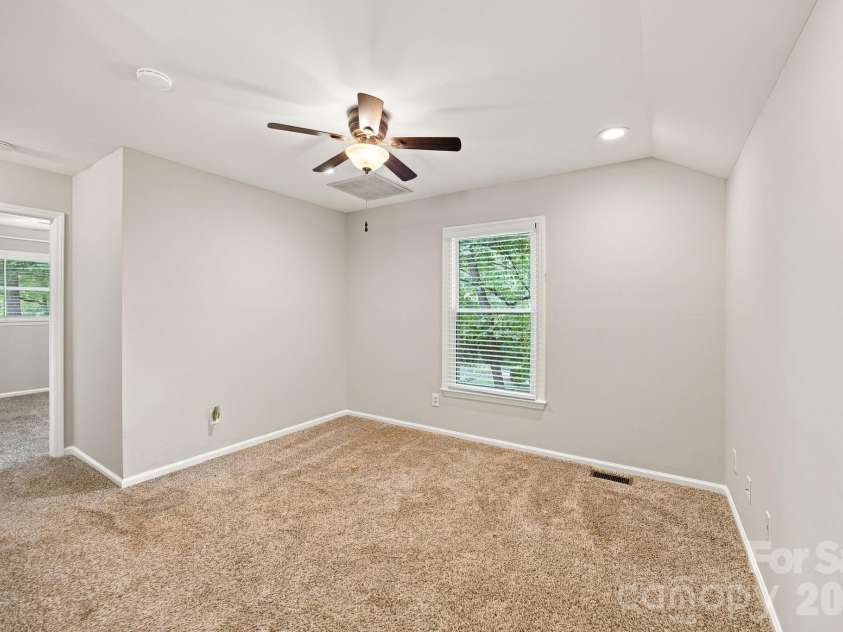 7134 Forest Hills Drive, Denver, NC 28037.  MLS# CAR4413877, YatesRealty ID 45040. Upstairs Loft