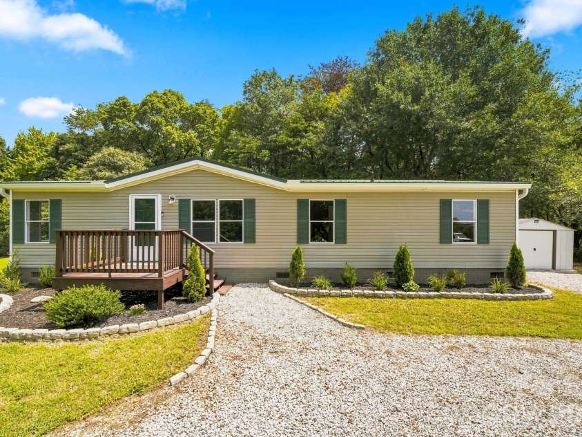128 Craver Lane, Troutman, NC 28166.  MLS# CAR4412326, YatesRealty ID 45041. 