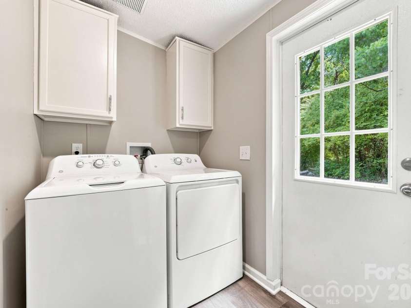 128 Craver Lane, Troutman, NC 28166.  MLS# CAR4412326, YatesRealty ID 45041. 