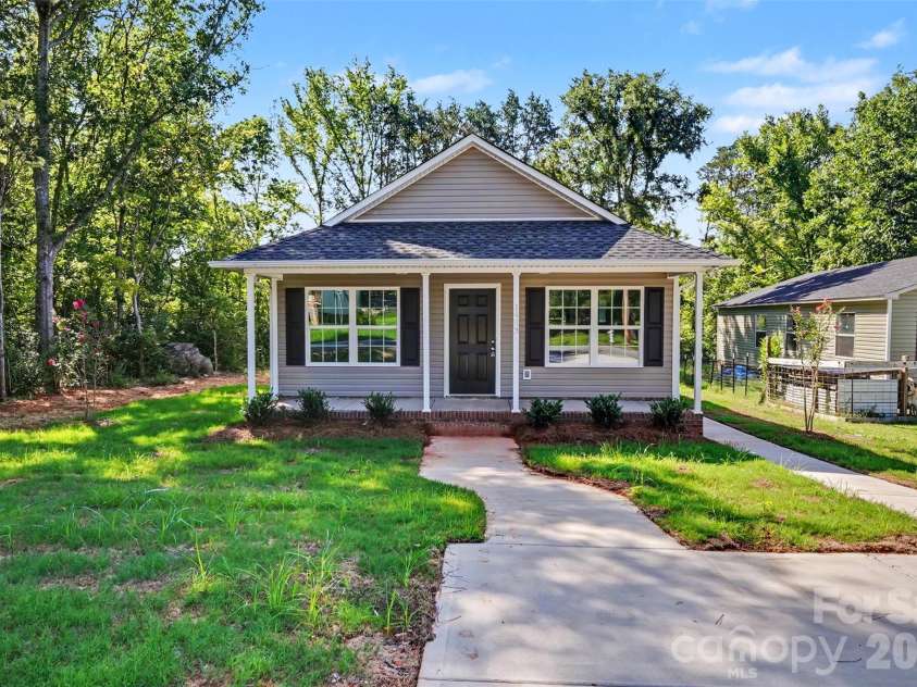 1483 Stroupe Street, Rock Hill, SC 29730.  MLS# CAR4413657, YatesRealty ID 45044. 