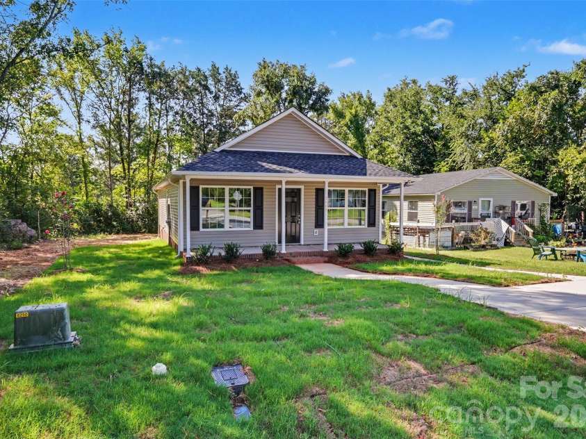 1483 Stroupe Street, Rock Hill, SC 29730.  MLS# CAR4413657, YatesRealty ID 45044. 