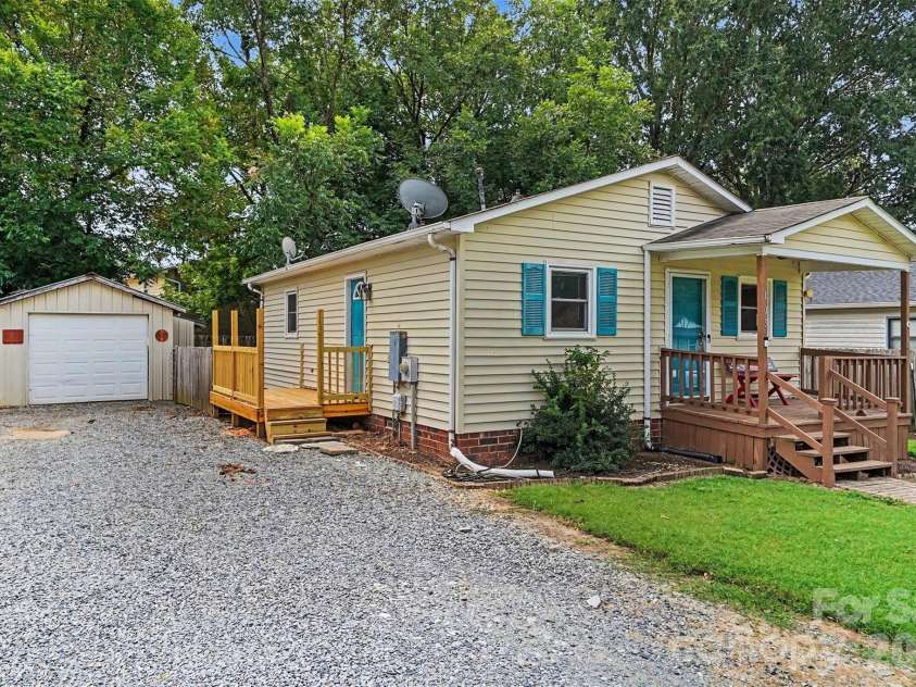 105 Church Street, Granite Quarry, NC 28144.  MLS# CAR4412629, YatesRealty ID 45045. 