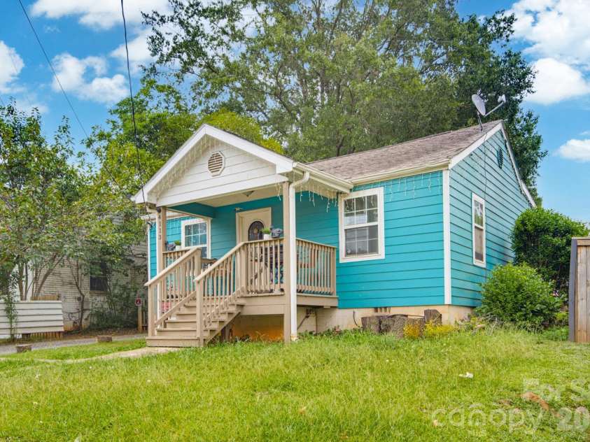 4113 Tryon Street, Charlotte, NC 28217.  MLS# CAR4409699, YatesRealty ID 45047. 