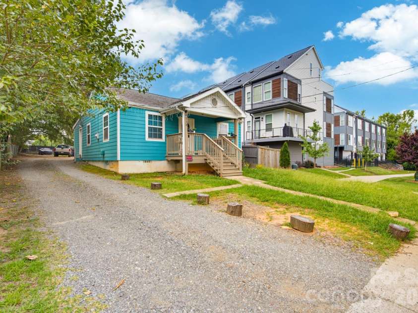 4113 Tryon Street, Charlotte, NC 28217.  MLS# CAR4409699, YatesRealty ID 45047. 
