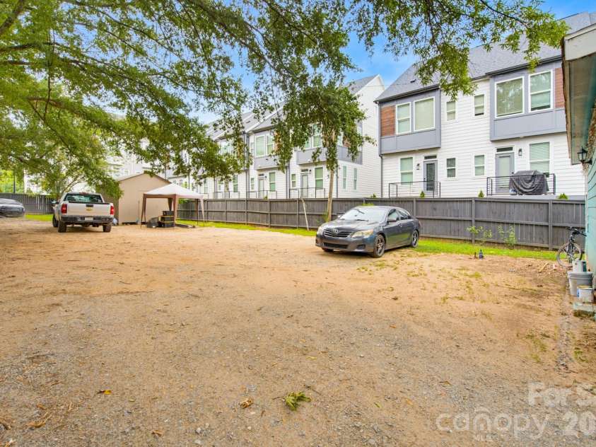 4113 Tryon Street, Charlotte, NC 28217.  MLS# CAR4409699, YatesRealty ID 45047. 